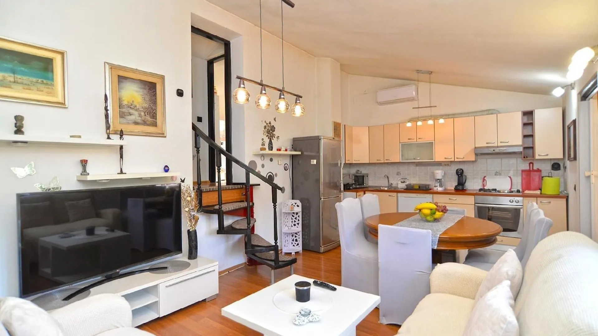 Apartment Ferienwohnung Fuer 6 Personen Ca 61 Qm In Banjole, Istrien Istrische Riviera Croatia